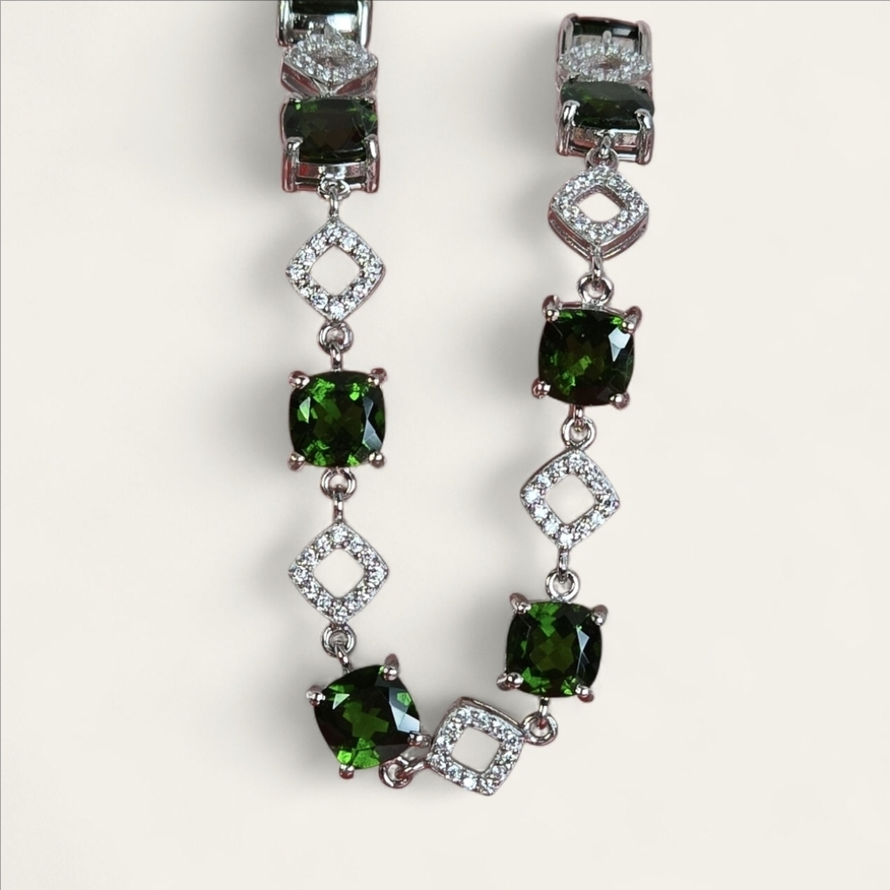 925 Sterling Slver Bracelet 7.5" with Natural Chrome Diopside Gem & Cz.